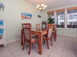 ssi-ied28-7765-dining-area-opt.jpg