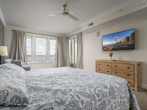 belmont201-12-primary-bedroom.jpg