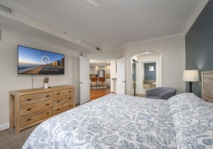 belmont201-14-primary-bedroom.jpg