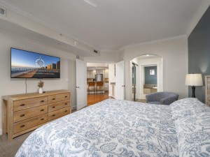 belmont201-14-primary-bedroom.jpg