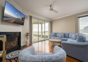 belmont201-2-living-area.jpg