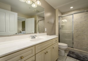 belmont201-22-bath-2.jpg