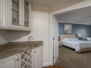 belmont201-6-wet-bar.jpg