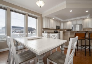 belmont201-9-dining.jpg