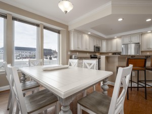 belmont201-9-dining.jpg