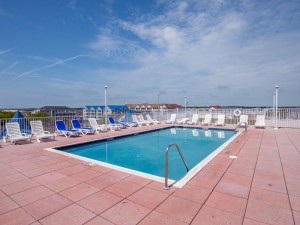 belmont510-5815-pool.jpg