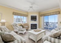 astoria402-3livingarea.jpg