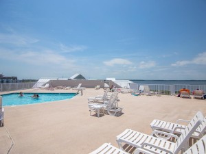 img-1312-pool-kelsey.jpg