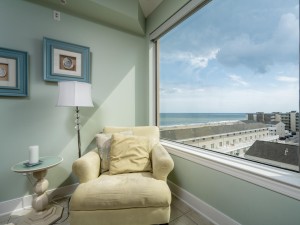 gateway503-13-dining-area.jpg
