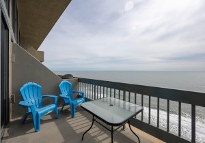 century2202-1-balcony.jpg