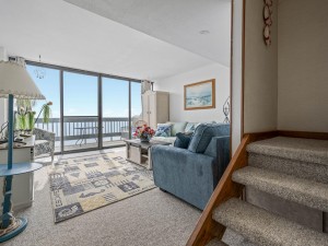 century2202-11-living-area.jpg