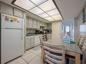 century2202-15-kitchen.jpg