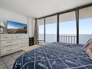 century2202-21-bedroom.jpg