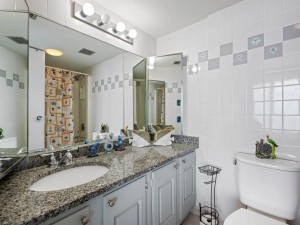 century2202-23-bath-2.jpg