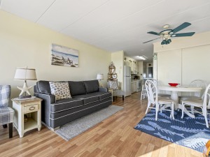 db109-14-open-floor-plan.jpg