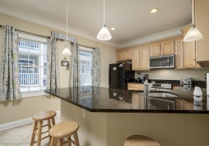 isabella3-22-kitchen.jpg