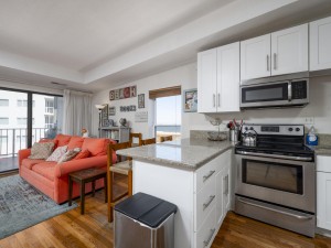 60east3e-14-open-floor-plan.jpg