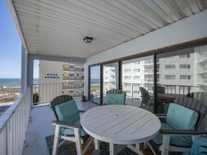 60east3e-5-balcony.jpg