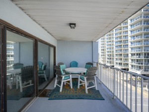 60east3e-8-balcony.jpg