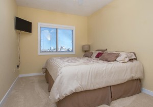 marinerswatch306-5283-bedroom-2.jpg