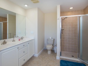 marinerswatch306-5289-master-bath.jpg