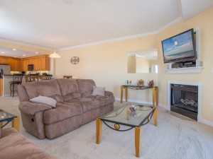 marinerswatch306-5294-living-area.jpg