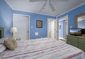 astoria303-12-bedroom-2.jpg