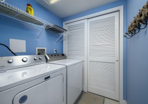 astoria303-14-laundry.jpg