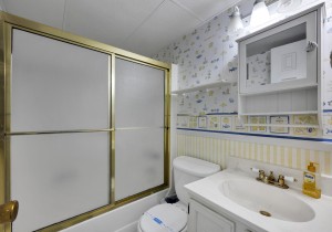 constellation207-13-bathroom.jpg