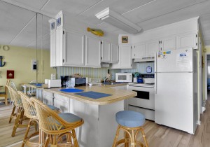 constellation207-8-kitchen.jpg