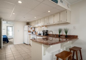 starboard3h-11-kitchen.jpg