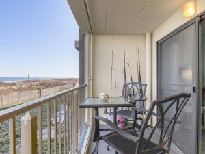 saltysands103-11balcony.jpg