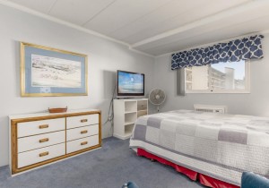 saltysands103-1bedroomlighter.jpg