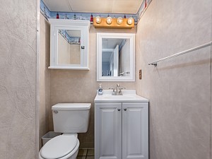 saltysands103-3bath.jpg