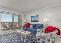 saltysands103-5livingarea.jpg