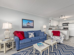 saltysands103-9livingarea.jpg
