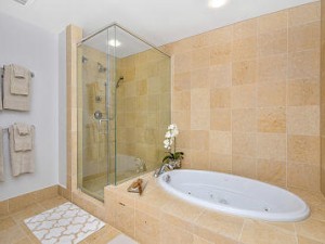 12-opt-master-bath.jpg