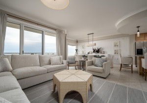 gateway909-12-living-area.jpg