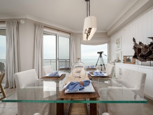 gateway909-8-dining-area.jpg
