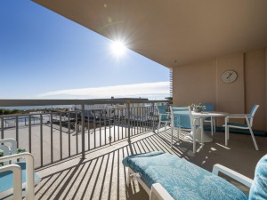 fountainhead303-3-balcony.jpg