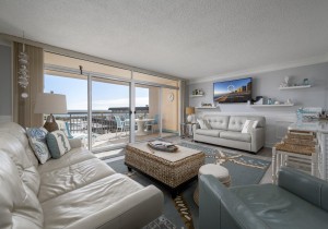 fountainhead303-9-living-area.jpg