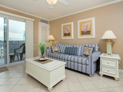 rsz-makai503-6052-liv-area.jpg