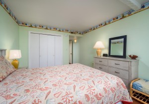 towers304-11-primary-bedroom.jpg