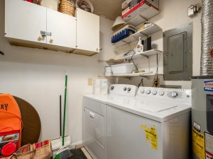 towers304-16-laundry.jpg