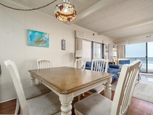 towers304-3-dining-area.jpg