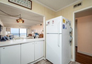 towers304-6-kitchen.jpg