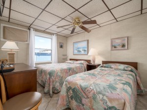 jammer204-10-bedroom.jpg