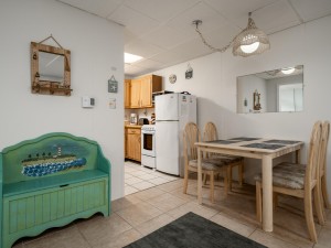 jammer306-5-dining-area.jpg