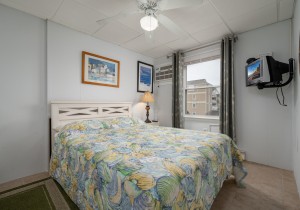jammer306-8-bedroom.jpg
