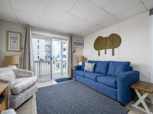 jammer101-5-living-area.jpg